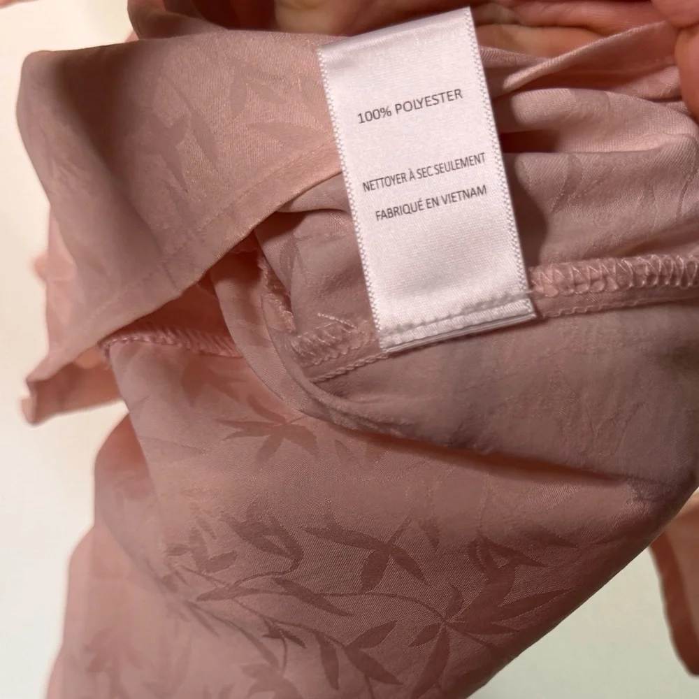 ASTR Blush Pink Satin Pleated Front V Neck Tie Kimono Top - Picture 9 of 14